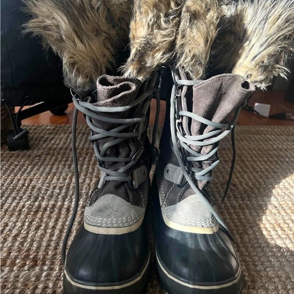Sorel Shoes - Sorel  Joan of arctic Like new waterproof winter boots.